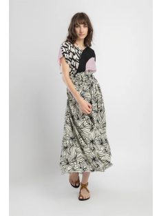 ARTISTA  Rosy A-line Midi Skirt