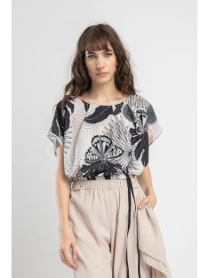 ARTISTA  Epic Short Sleeve Top